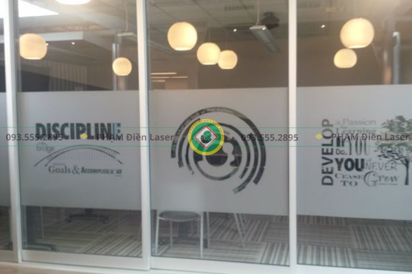 Những mẫu cắt chữ decal đẹp nhất hiện nay5