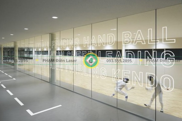 Thời gian hoàn thành đơn hàng cắt chữ decal là bao lâu?