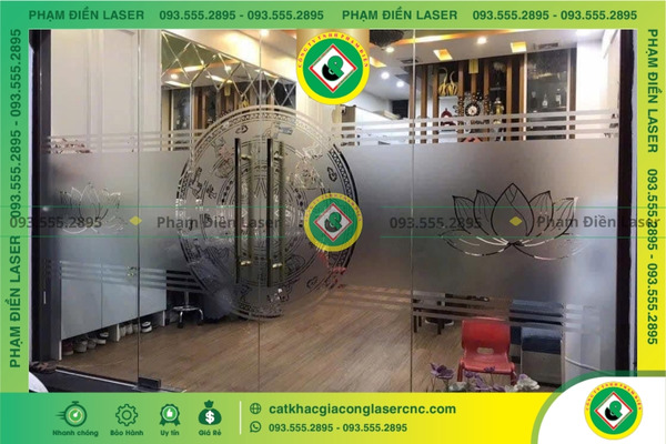 Có nhận gia công cắt chữ decal vi tính số lượng ít không?