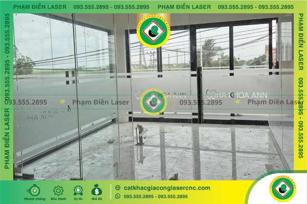 Có thể tự dán chữ decal vi tính hay phải cần thợ chuyên nghiệp?