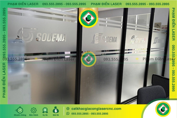 Xem mẫu sản phẩm thực tế trước khi đặt hàng cắt chữ decal vi tính